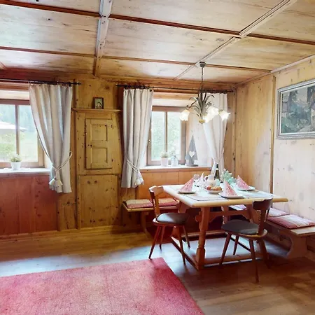 Luishof Mit Privatem Garten - Tirol *
